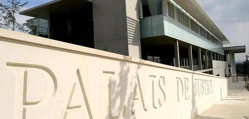 Avec vous, pour la défense de vos droits