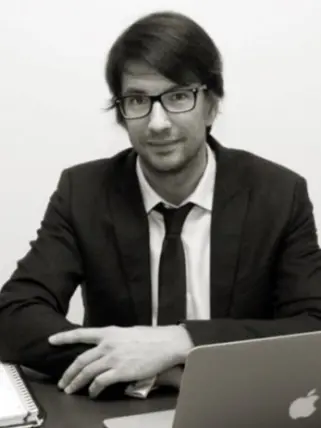 Maitre Xavier Lambert, partenaire avocat en droit commercial